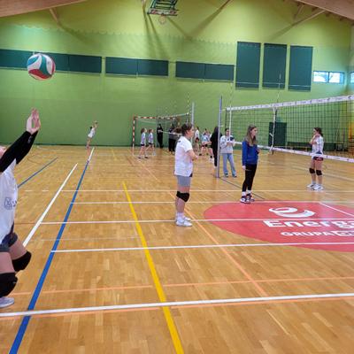 Minisiatkówka dziewcząt